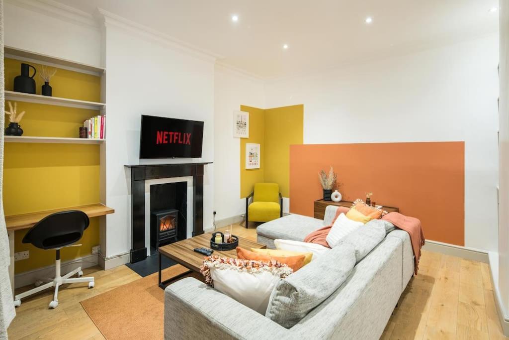 Apartamento Superb Retreat Central Next Tube Londres Exterior foto