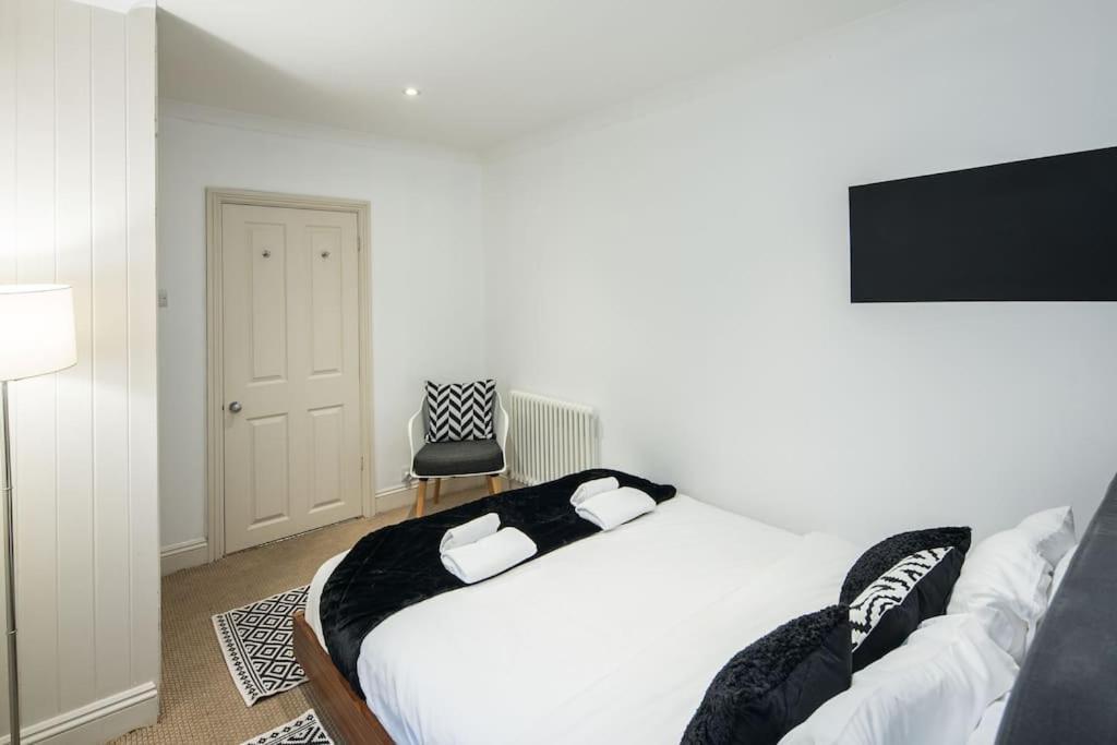 Apartamento Superb Retreat Central Next Tube Londres Exterior foto