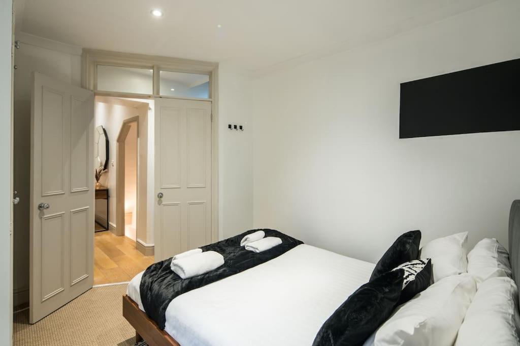 Apartamento Superb Retreat Central Next Tube Londres Exterior foto