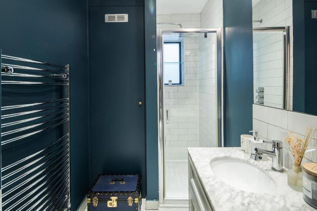 Apartamento Superb Retreat Central Next Tube Londres Exterior foto