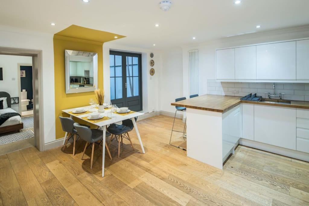 Apartamento Superb Retreat Central Next Tube Londres Exterior foto