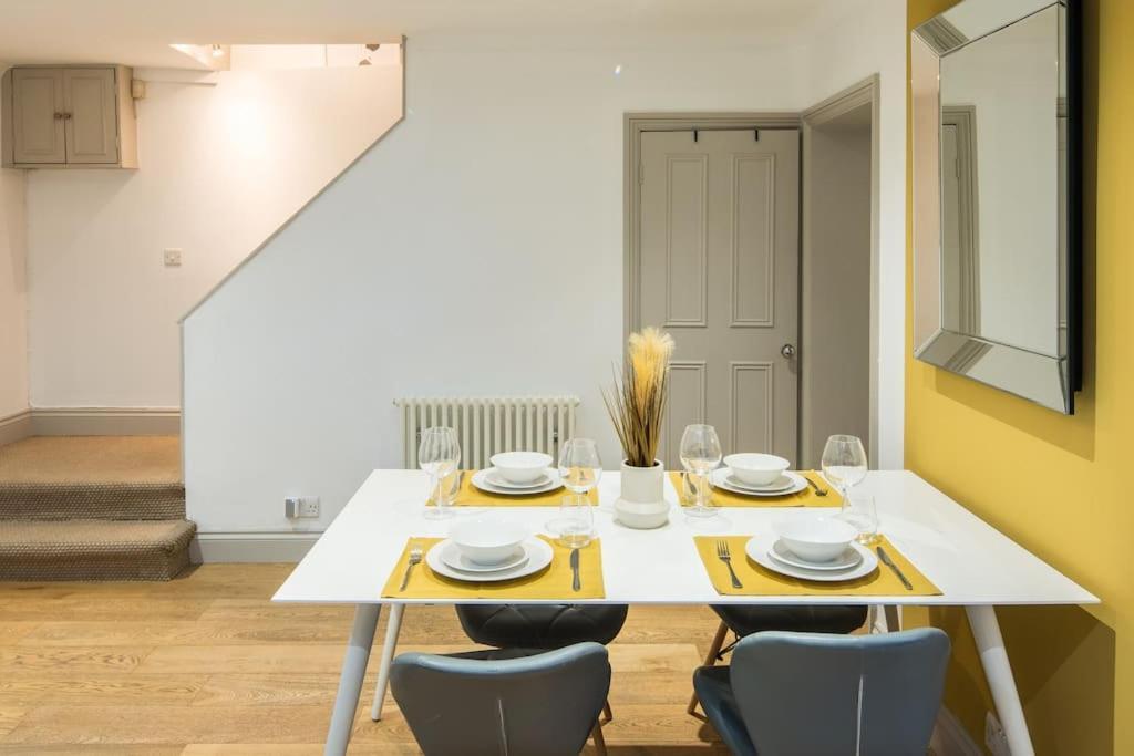 Apartamento Superb Retreat Central Next Tube Londres Exterior foto