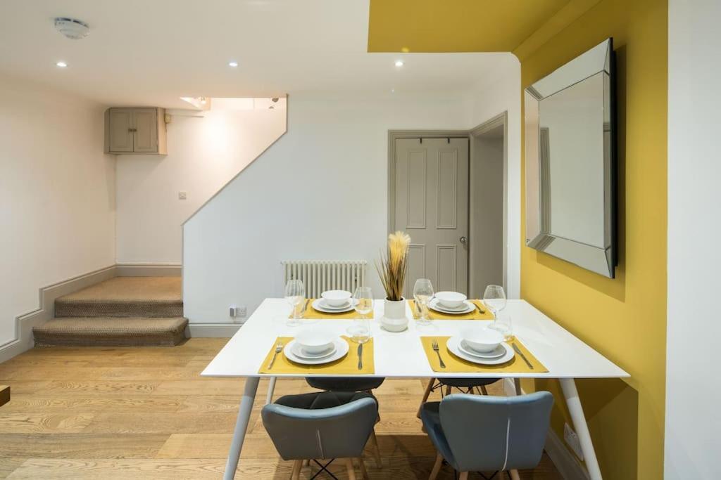 Apartamento Superb Retreat Central Next Tube Londres Exterior foto